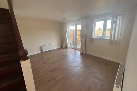 3 bedroom semi-detached house to rent, Crowther Close, Southampton