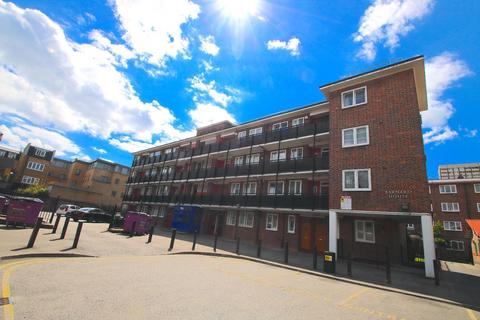 5 bedroom flat to rent, Ellsworth Street, London E2