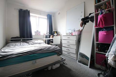 5 bedroom flat to rent, Ellsworth Street, London E2