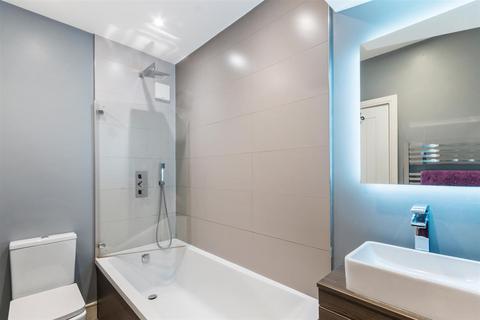 85a Adela Avenue, New Malden, KT3 6LG