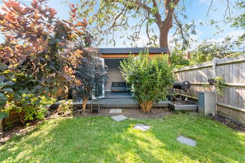85a Adela Avenue, New Malden, KT3 6LG