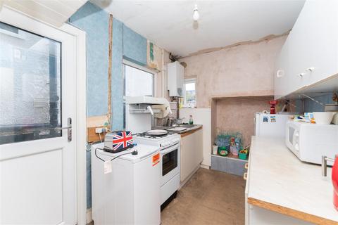97 Beechmount Avenue, London, W7 3AF
