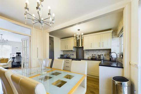 41 Greystoke Drive, Ruislip, HA4 7YN