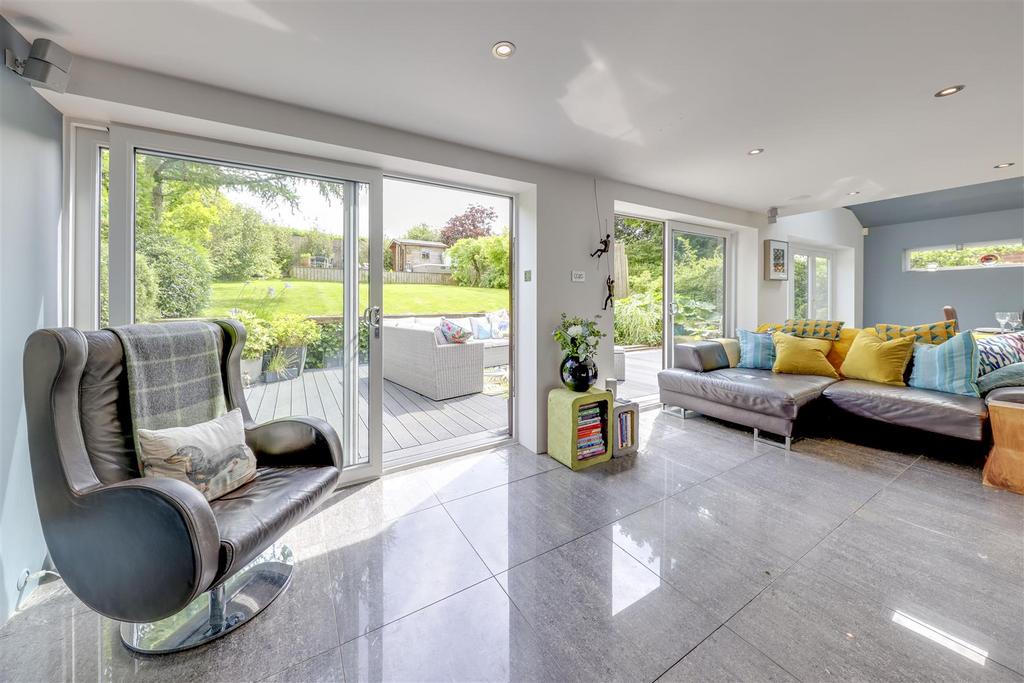 Open Plan Living Alt