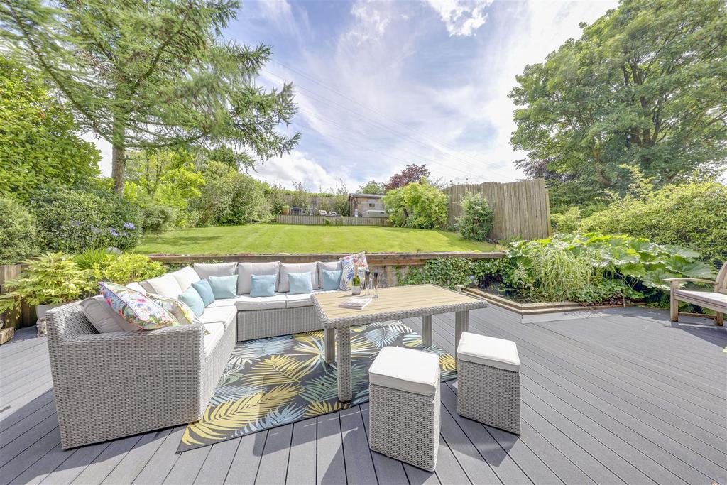 Lower Decking