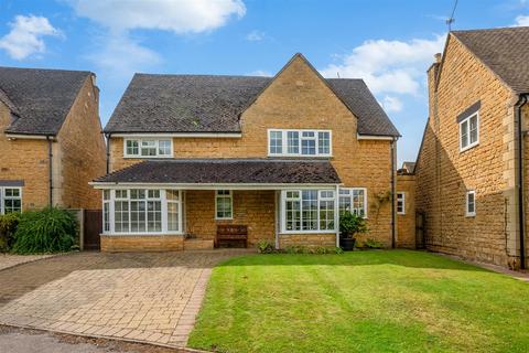 3 bedroom detached house for sale, Haysums Close, Chipping Campden