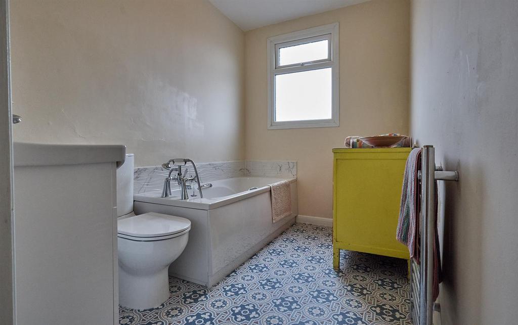 Front refitted family bathroom