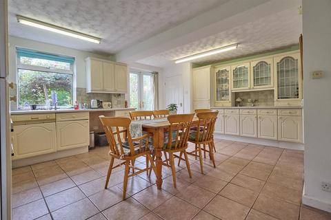 3 bedroom detached house for sale, Spa Drive, Sapcote, Leicester