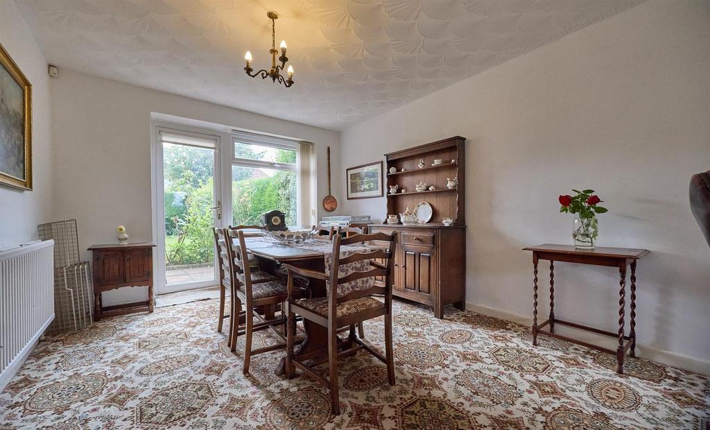 Thru lounge dining room
