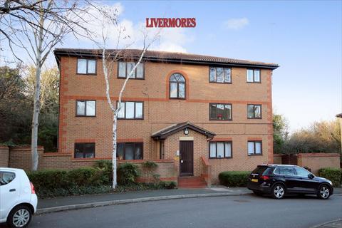 1 bedroom apartment for sale, Winston Close, Greenhithe