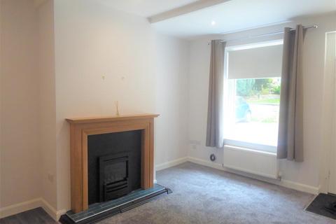 2 bedroom end of terrace house to rent, Lane Ends Green, Hipperholme, Halifax