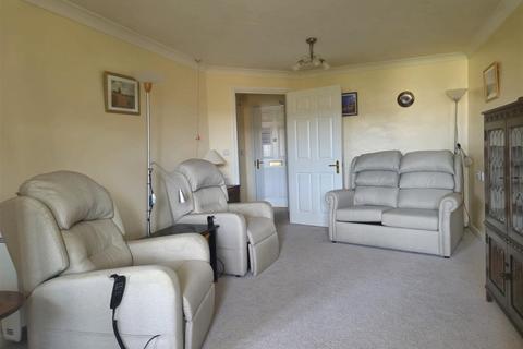 1 bedroom retirement property for sale, Beach Road, Weston-Super-Mare BS23