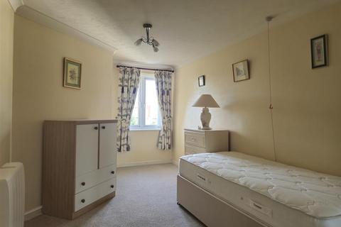 1 bedroom retirement property for sale, Beach Road, Weston-Super-Mare BS23