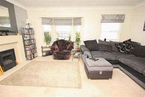 3 bedroom townhouse for sale, John Lea Way, Wellingborough NN8