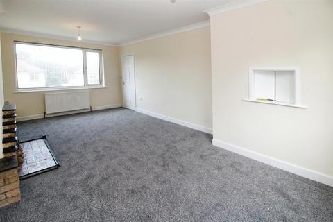 8 Queens Avenue, Bradford, BD2 4BP