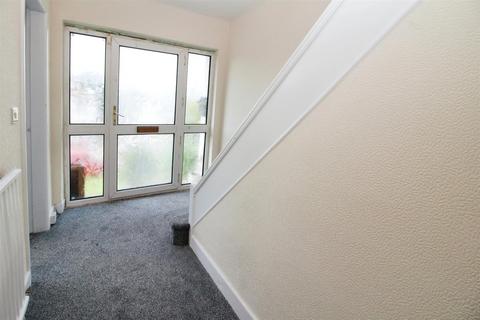 8 Queens Avenue, Bradford, BD2 4BP