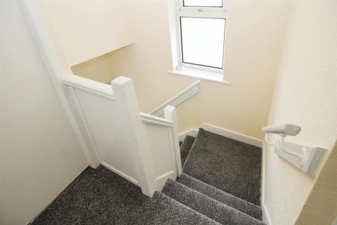 8 Queens Avenue, Bradford, BD2 4BP