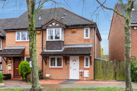 3 bedroom end of terrace house to rent, Lynmouth Crescent, Furzton, Milton Keynes