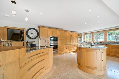 4 bedroom detached house for sale, Milton Abbot