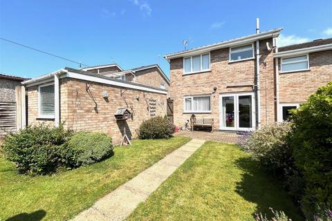 3 bedroom semi-detached house for sale, Catkin Walk, Rugeley