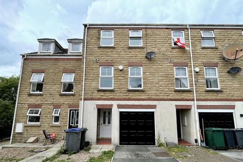 4 bedroom townhouse for sale, Tanner Hill Road, Bradford BD7