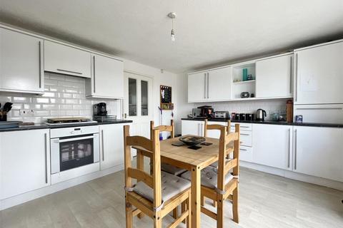 4 bedroom townhouse for sale, Tanner Hill Road, Bradford BD7