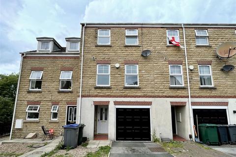 4 bedroom townhouse for sale, Tanner Hill Road, Bradford BD7