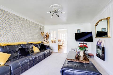 3 bedroom detached house for sale, Tenter Close, Top Valley NG5