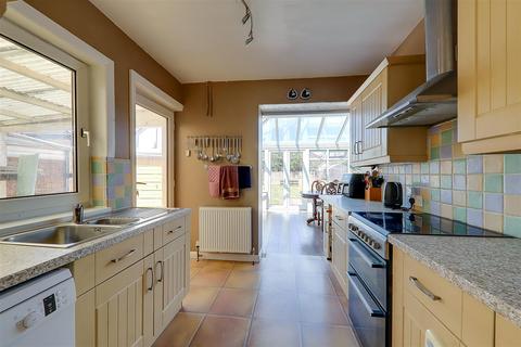 3 bedroom semi-detached house for sale, Charmandean Road, Worthing