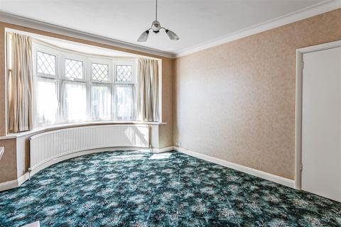 30 Leyfield, Worcester Park, KT4 7LS