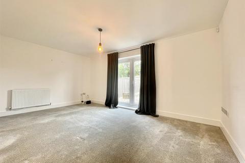 3 bedroom townhouse for sale, Tempest Close, Bradford BD13