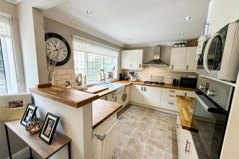 3 bedroom detached house for sale, High Matlock Road, Stannington, S6