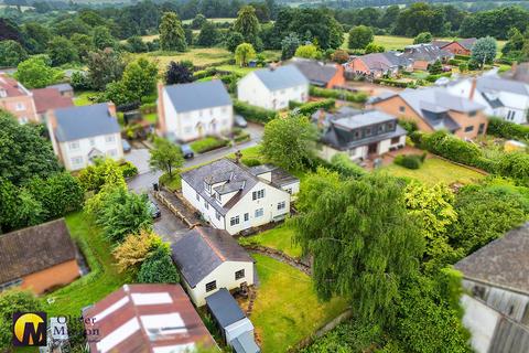 4 bedroom chalet for sale, Hull Lane, Braughing, Herts