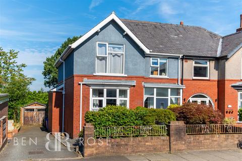 3 bedroom semi-detached house for sale, Somerset Avenue, Chorley