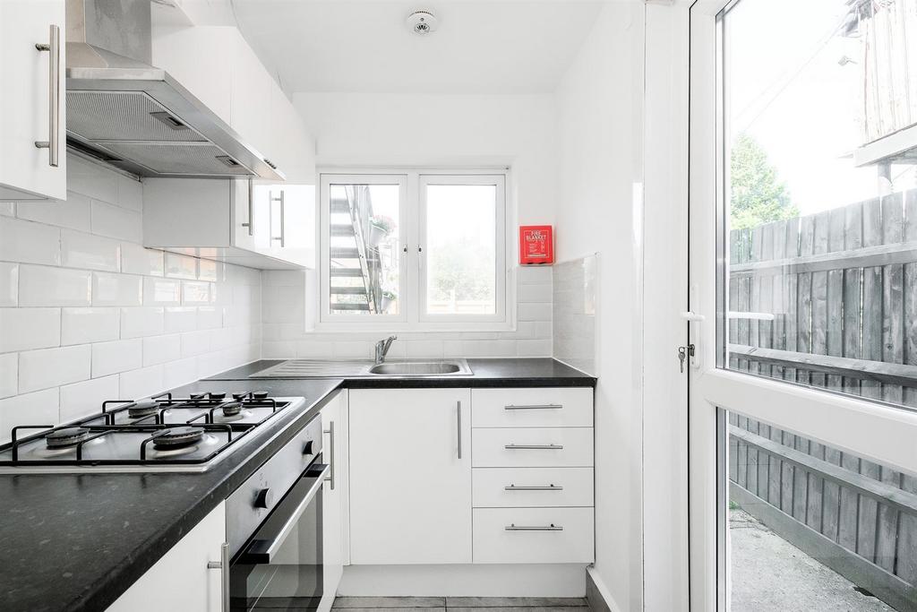 32 Campbell Road-19 web.jpg