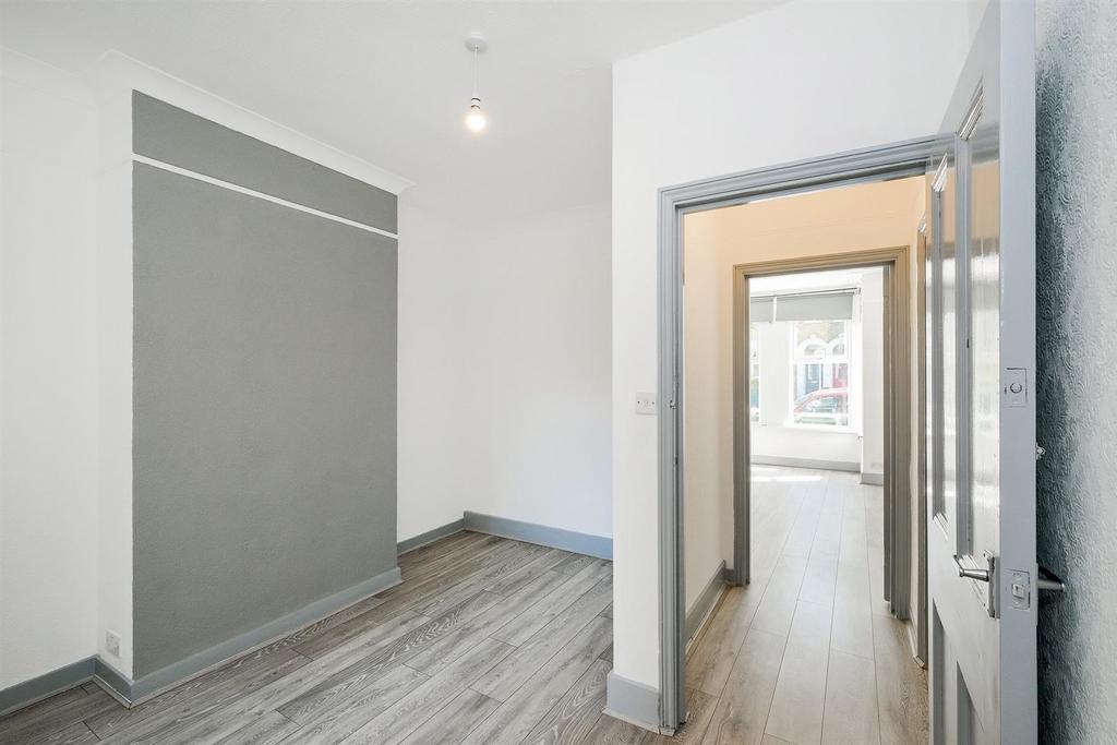32 Campbell Road-6 web.jpg