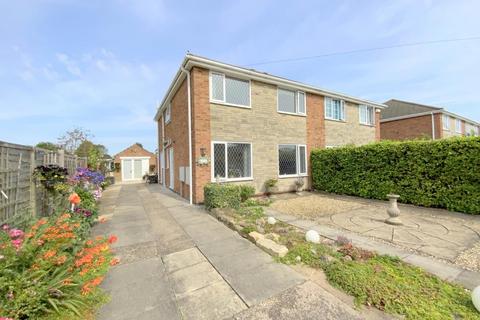 4 bedroom semi-detached house for sale, Gedney Close, Grimsby