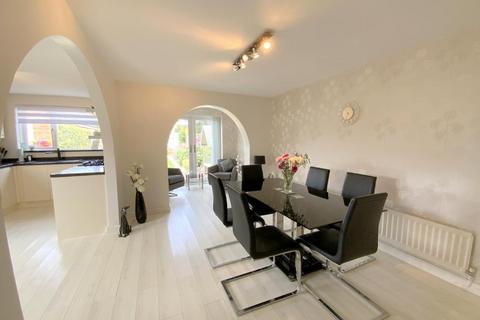 8 Gedney Close, Grimsby, DN37 9SB