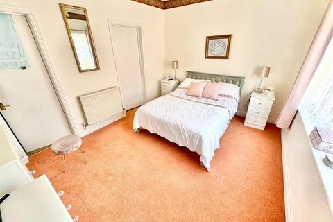 5 Nore Park Drive, Portishead, Bristol, BS20 8DY