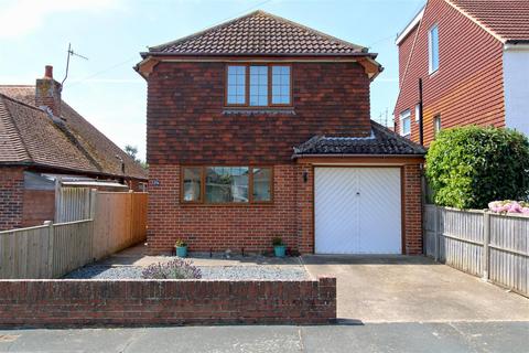 3 bedroom detached house for sale, Chyngton Avenue, Seaford