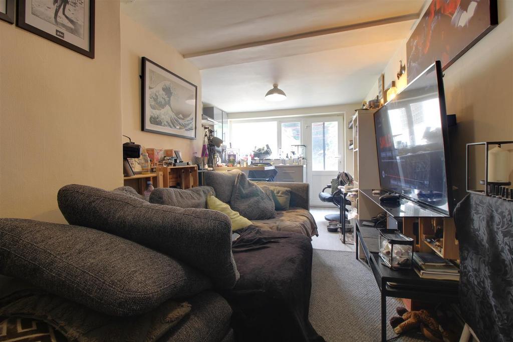 Flat 1