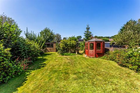 56 Chestnut Copse, Oxted, RH8 0JJ