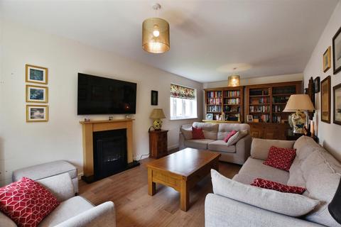 4 bedroom detached house for sale, Clapton Close, Stamford