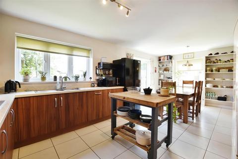 4 bedroom detached house for sale, Clapton Close, Stamford