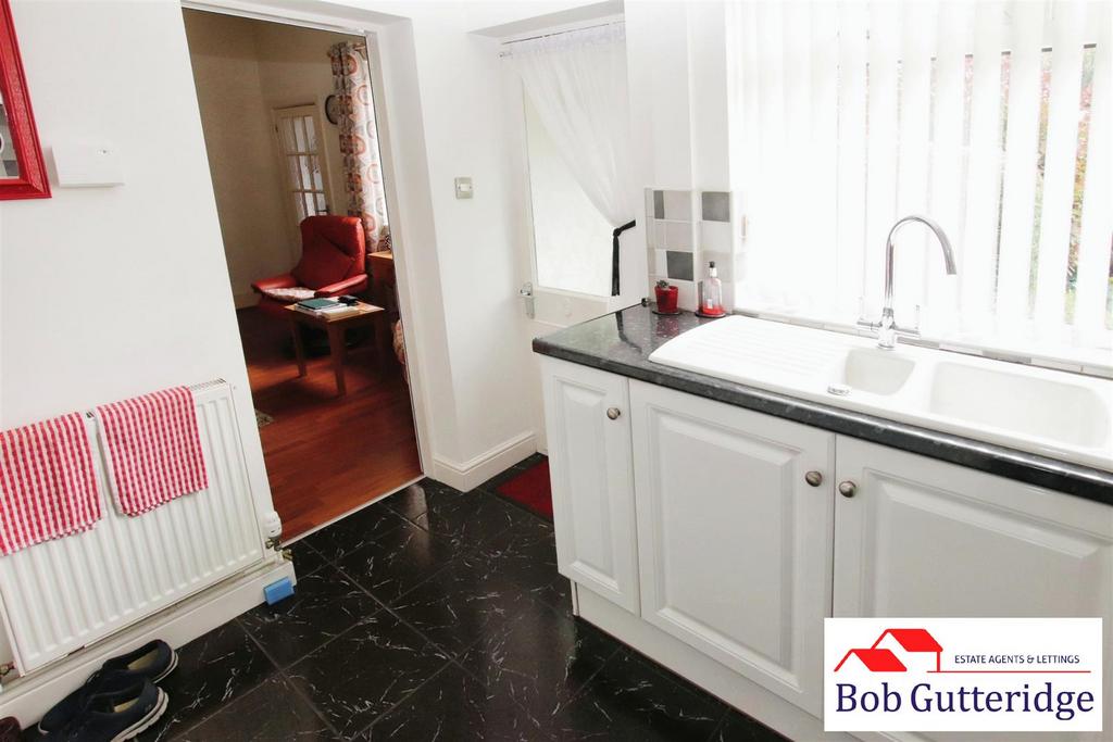 Fitted kitchen