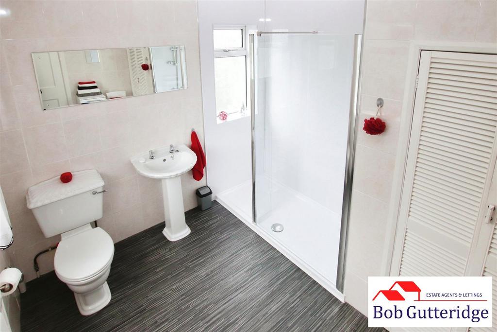 First floor shower room