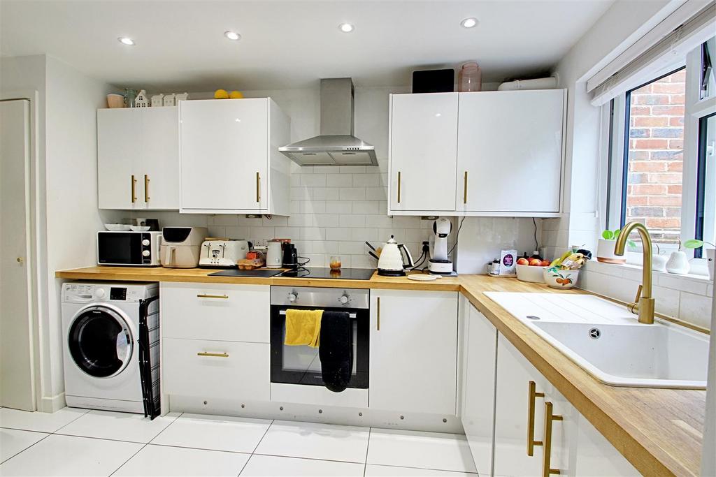 Kitchen Diner 3.jpg