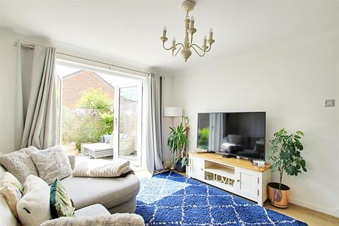 14 Farriers Close, Bovingdon, Hemel Hempstead, HP3 0UL