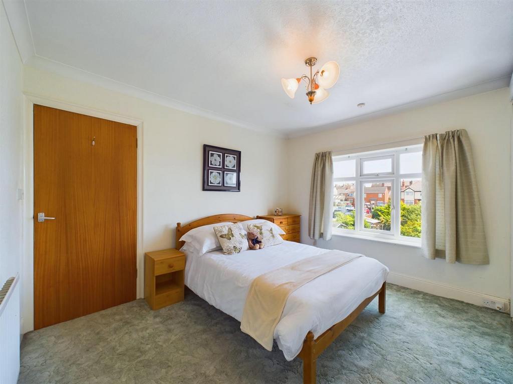 Bedroom: