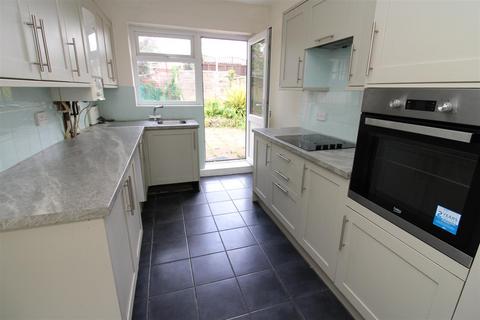 3 bedroom terraced house for sale, Horsham Road, Littlehampton, BN17